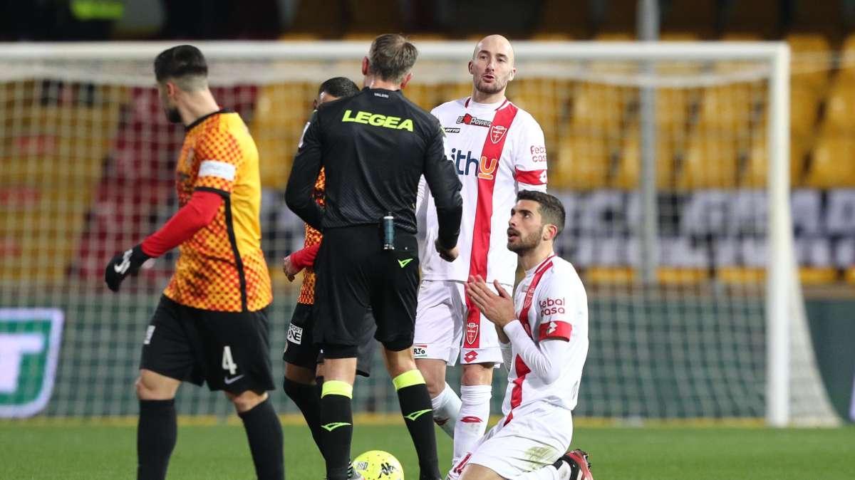 GdS - Benevento travolgente, il Monza in 9 non resiste
