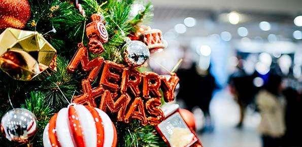 Biancorosso è il colore del Natale: i migliori auguri a tutti i brianzoli!