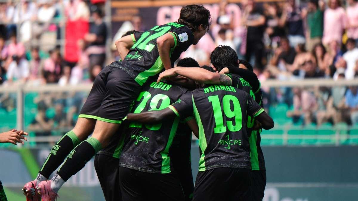 Il Palermo vince ma non basta: Catanzaro in finale