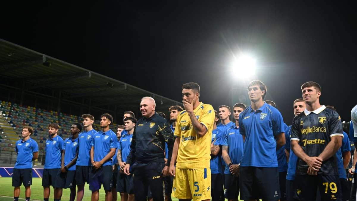 I risultati del pomeriggio: goleada Frosinone, stop del Palermo