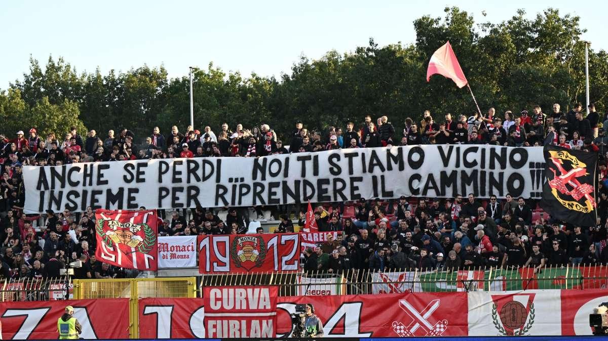 La Curva Davide Pieri ricorda Noemi Massetti e si stringe alla famiglia