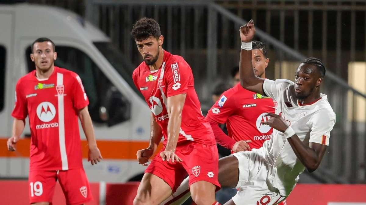Le pagelle di Monza-Roma 1-1: buon pareggio dei biancorossi. Caldirola ancora in gol