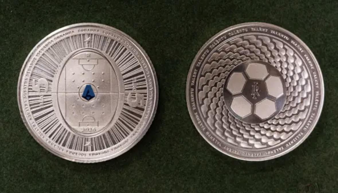 Arriva la nuova moneta della Serie A. 5 euro in argento per il sorteggio pre-gara.