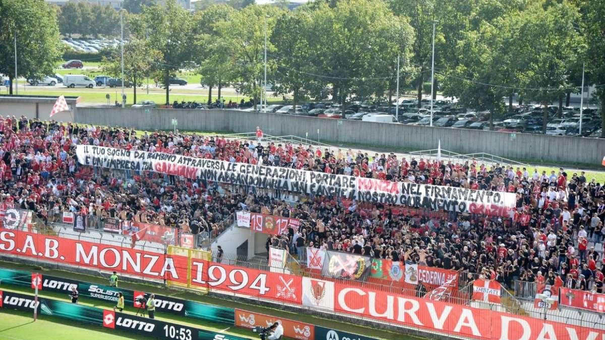Il messaggio della Pieri a Galliani: "Il tuo sogno da bambino..."
