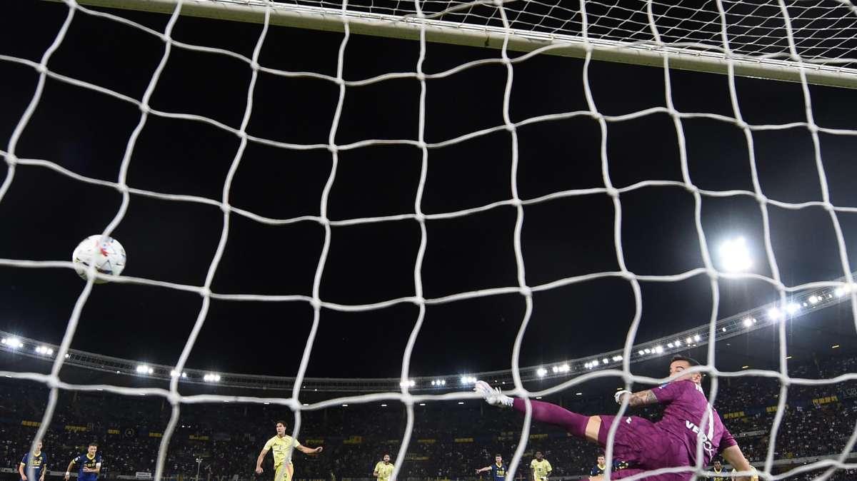 Nuova idea per l’attacco biancorosso: spunta un ex rossonero 