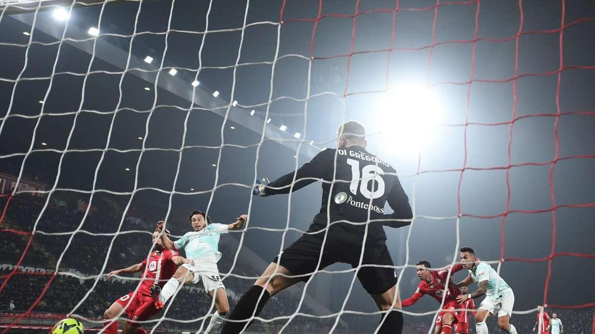 L'ex arbitro Gavillucci: "Sacchi? Ha visto andare giù il difensore e ha pensato al fallo. Ecco cosa doveva fare il VAR"