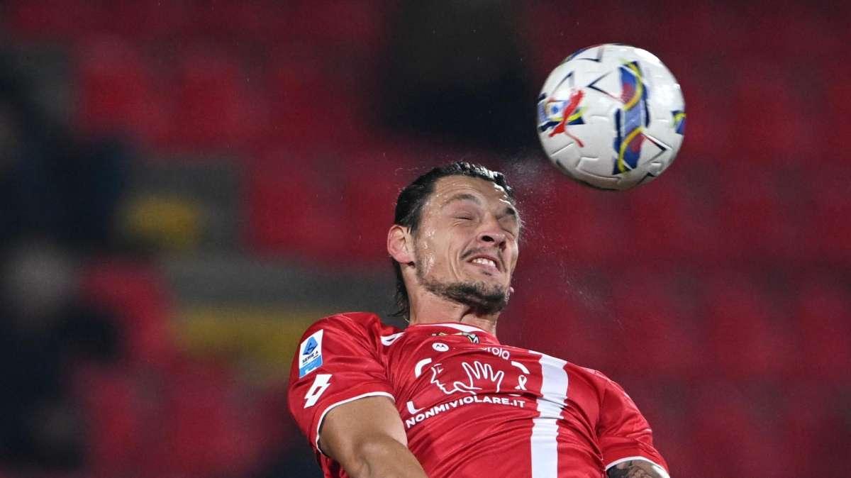 Parma, accelerata per la cessione di Man: poi tutto su Djuric