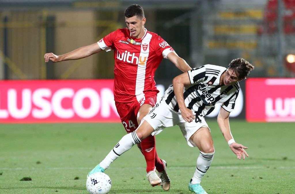 Crotone, il monzese Maric rischia già di essere messo fuori, pronto Mulattieri