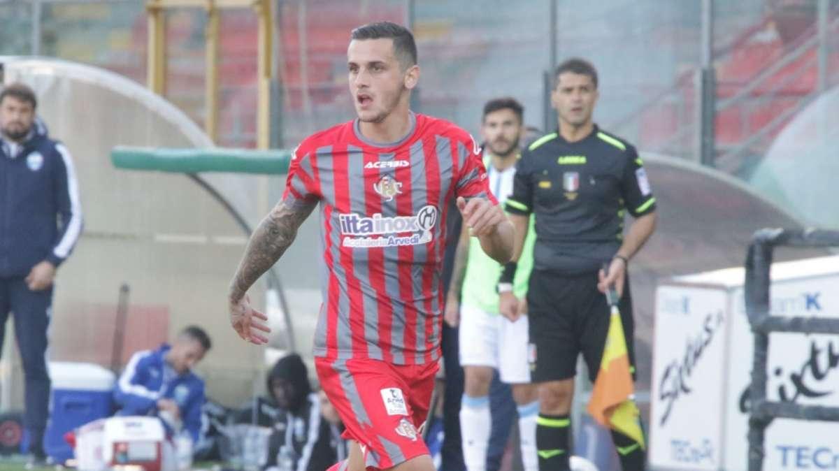 Posticipi di B: Cremonese prima, l'Ascoli stoppa il Pisa