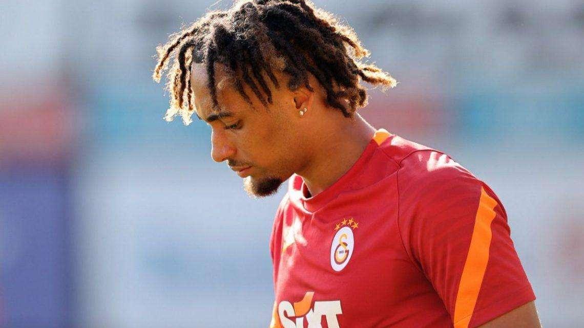 Il tecnico del Galatasaray prova a blindare Boey: "Resta con noi"