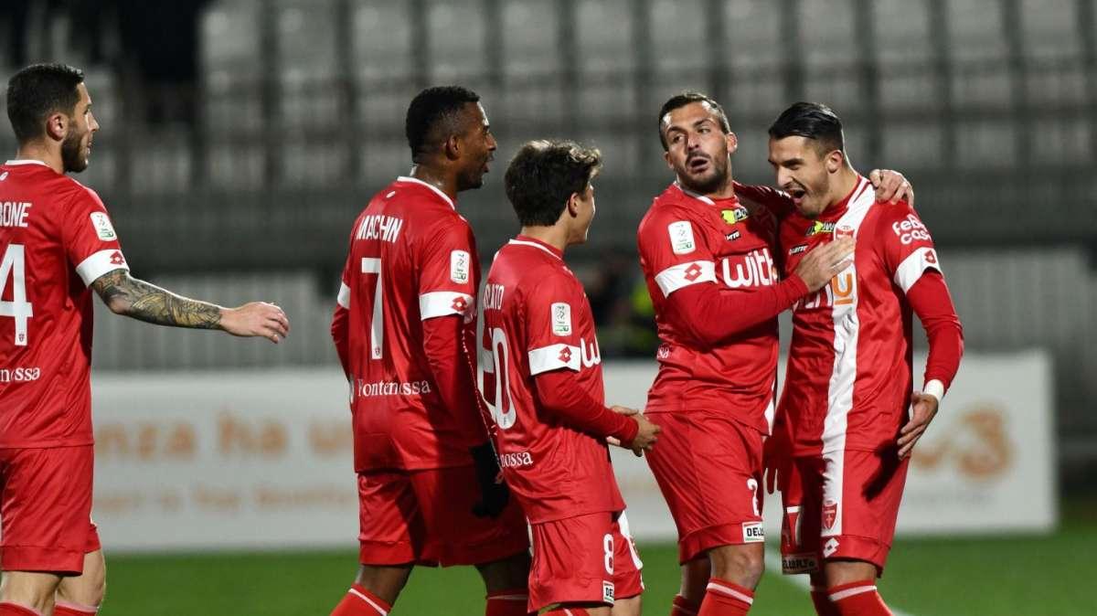 Le pagelle di Monza-Cosenza 4-1: Dany Mota di un'altra categoria, Colpani delizia
