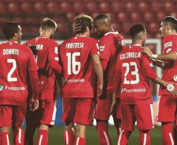 Frattesi saluta Boateng: "Maestro, è stato un onore poter giocare con te"