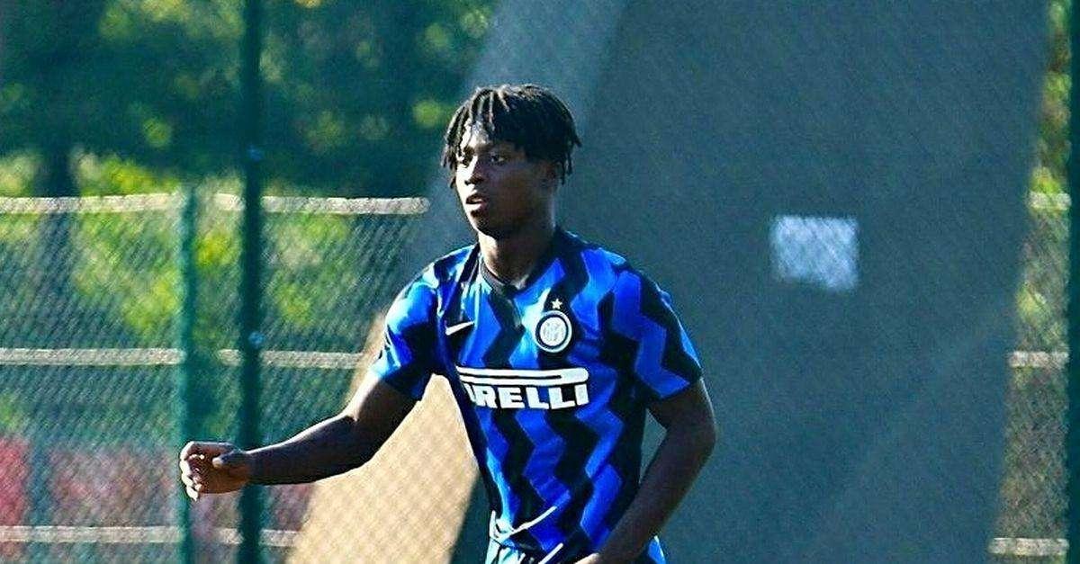 Vicino il figlio d'arte Kevin Martins dell'Inter. Suo padre è Oba Oba