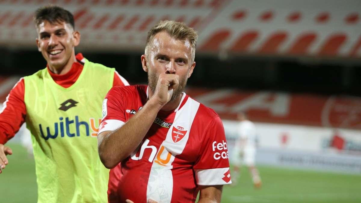 GdS - Gytkjaer fa felice un Monza d'acciaio, Cremonese a secco gira e rigira