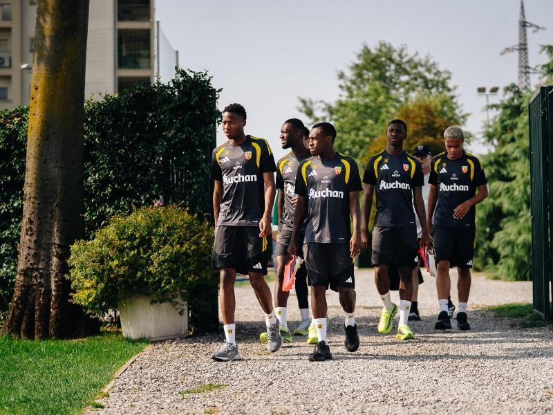 C'è una squadra di Ligue 1 a Monzello. Il Lens si prepara alla Como Cup in Brianza