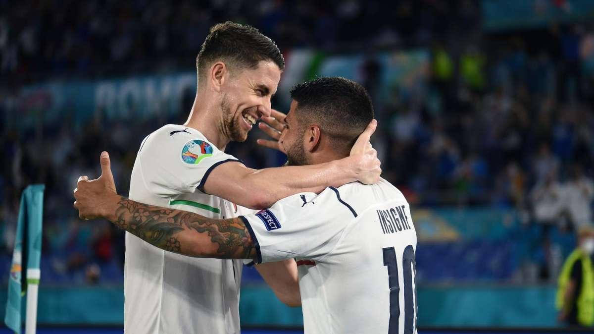 Insigne elogia Jorginho: "Lo chiamiamo il Professore, merita il Pallone d'Oro!"