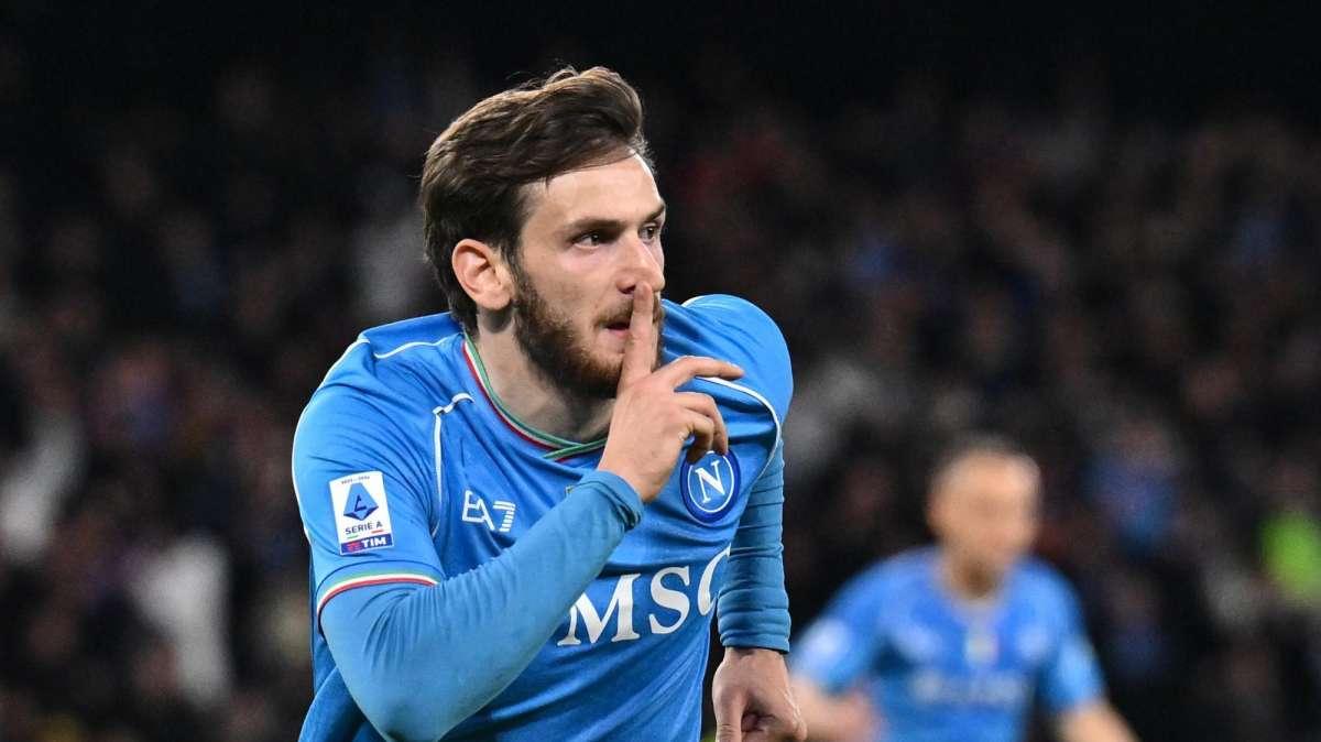 Sky - Kvara, il Napoli ha ricevuto l’offerta del PSG: proposta a tripla cifra per il dopo Mbappè