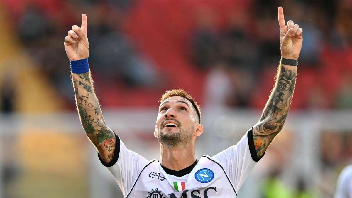 Arriva un altro poker! Osimhen cede il rigore a Politano che non sbaglia!