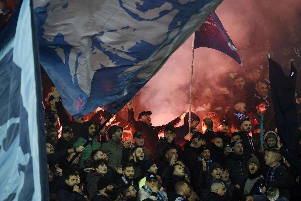 Tv Luna - Folta delegazione della Curva A a Castelvolturno, incontro con Sarri e giocatori: "Non mollate!"