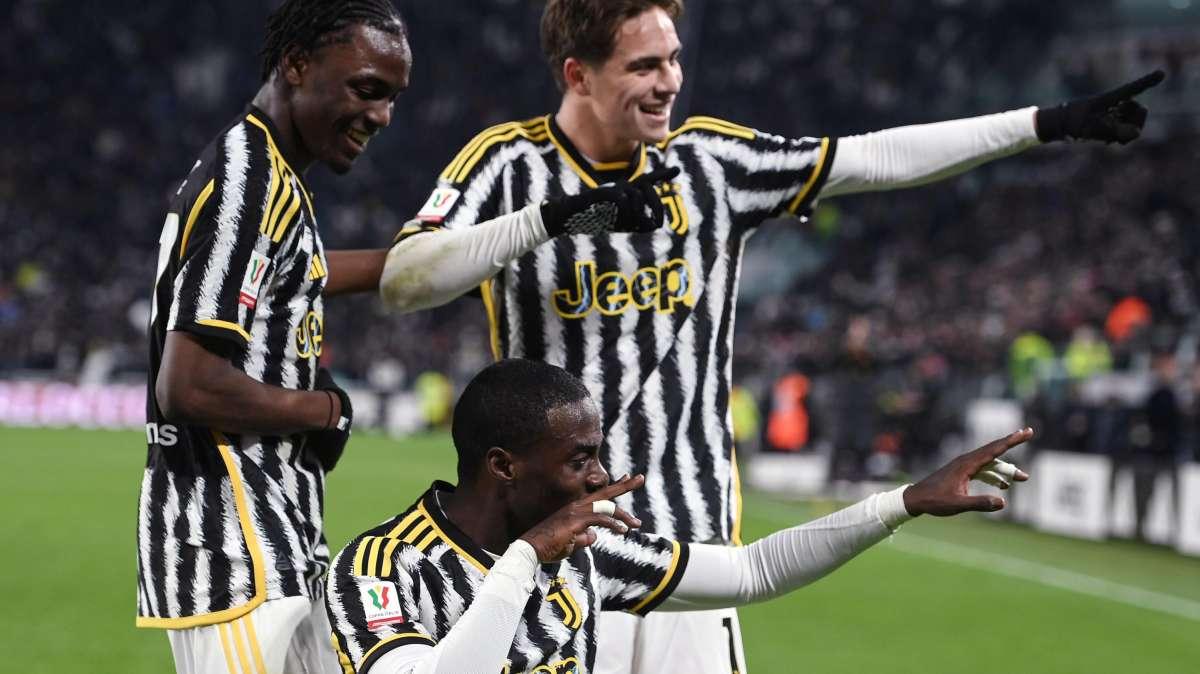 Juve, Nonge: "Mi assumo tutta la responsabilità dell'errore". Zirkzee e Saelemaekers lo rincuorano