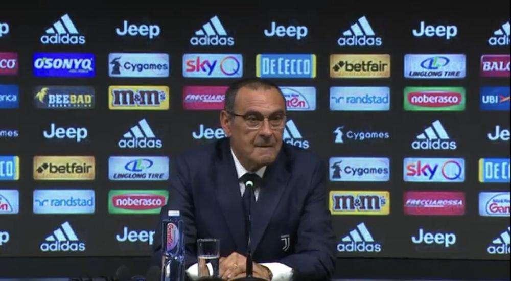 Incredibile Sarri: "Sarrismo? Non so cosa sia, i miei concetti sempre uguali. Allegri? Eredità pesante..."