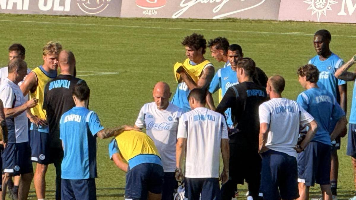 Dimaro, lungo discorso di Allegri a fine allenamento: squadra riunita a centrocampo