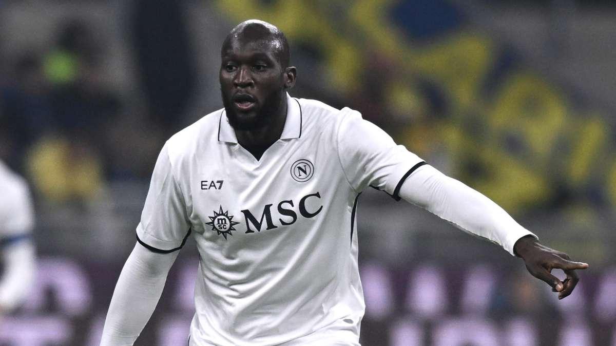 Lukaku torna in anticipo a Napoli: ha lasciato il ritiro del Belgio