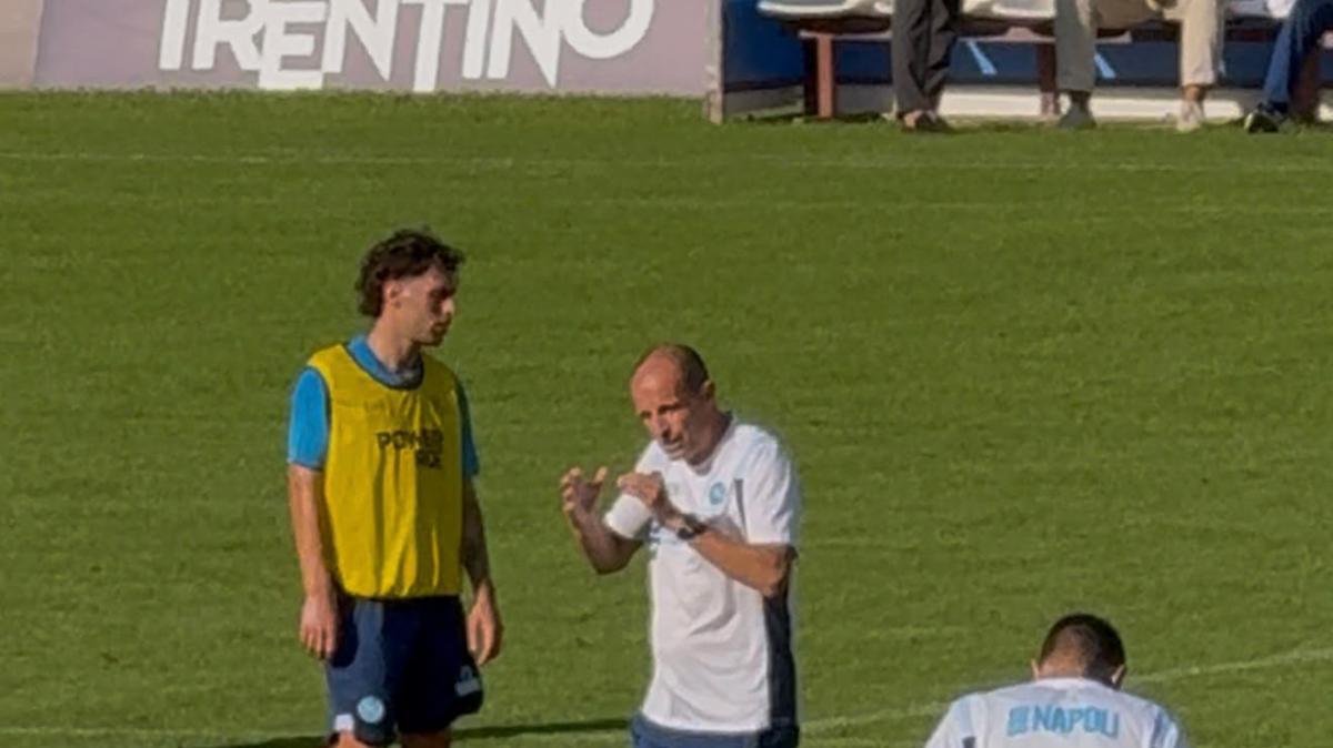 Allegri-Cam a Dimaro: tante indicazioni agli azzurri durante l'esercitazione tecnico-tattica