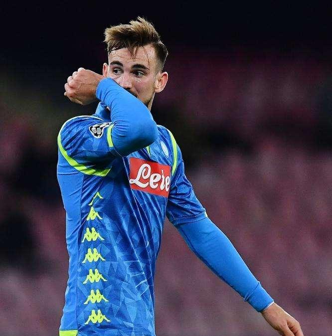 Giocata da applausi di Fabiàn: traversa per lo spagnolo!