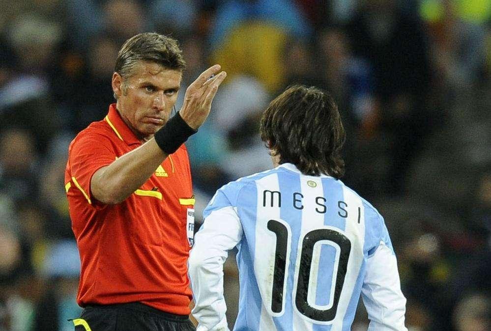 Mondiali, la Fifa manda a casa Rosetti e Larrionda