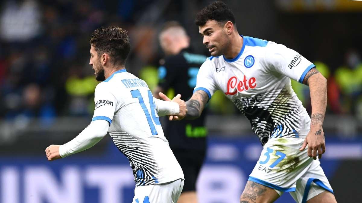 RILEGGI LIVE - Inter-Napoli 3-2 (18' Zielinski, 26' Calhanoglu, 45' Perisic, 61' Lautaro, 79' Mertens): azzurri sfiorano il pari ma cadono a S. Siro!