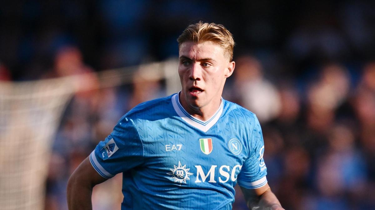 Hojlund-Napoli, Romano annuncia: "Sarà riscattato la prossima settimana!", cifre e dettagli