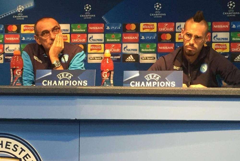 RILEGGI LIVE - Sarri: "City impressionante, rara una squadra così: è la più forte d'Europa ma voglio 11 folli! Roma, City e l'Inter, Lega inadatta!", Hamsik: "City mostruoso, ma vogliamo passare"