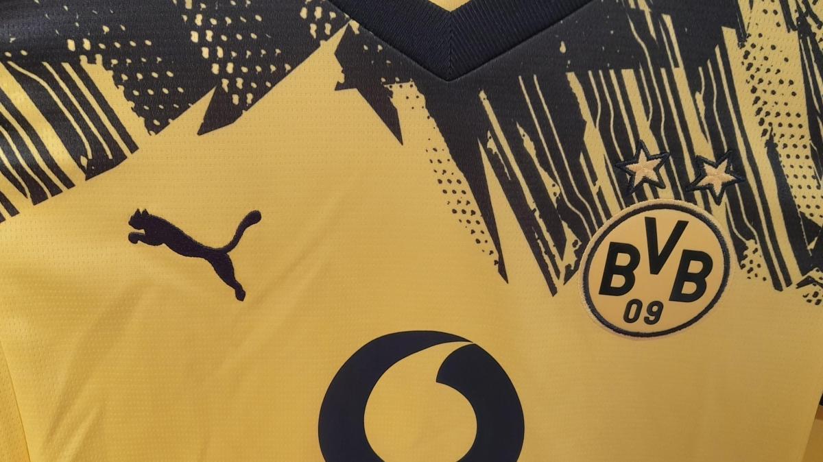 Accostato anche al Napoli, Karetsas vola in Bundesliga: lo acquista il Borussia Dortmund