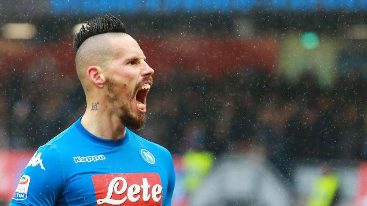 Hamsik fa 99 gol in serie A e chiude la partita: splendida rete per il tris azzurro