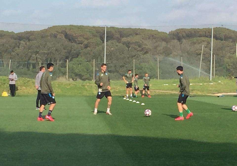 VIDEO TN - Lozano si allena a parte con due Primavera sugli scambi di prima