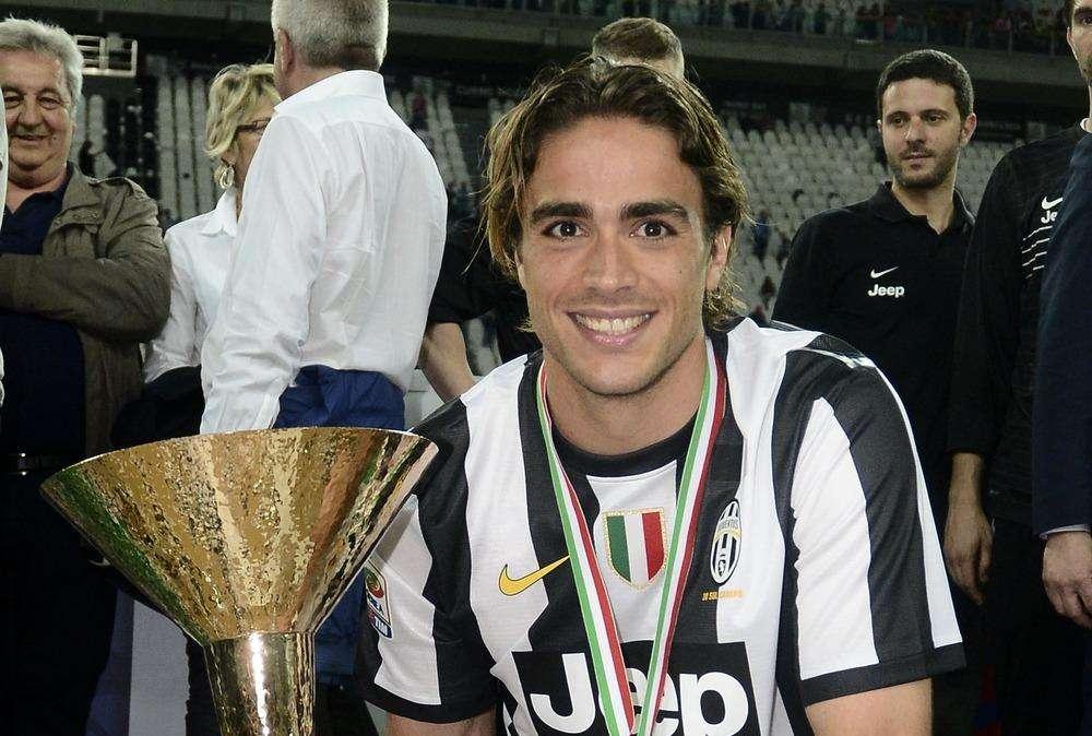 RILEGGI LIVE MERCATO - Pronto quinquennale per Zapata se dovesse saltare l'affare con il Qpr. Fernandez vicino al Getafe. J.Martinez non esclude la cessione. Si attende la risposta di Matri. Contatti per Mascherano, operazione complessa.