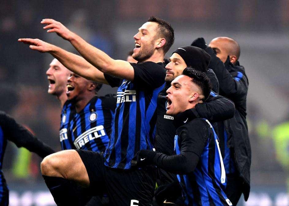 Un anno fa l'inizio della fine e la solita vergogna