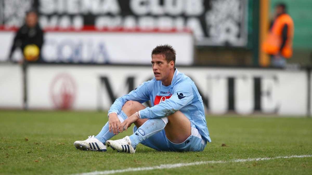 L'ex Denis: "Ringrazierò a vita Napoli, ricordo ancora quel boato contro il Milan..."