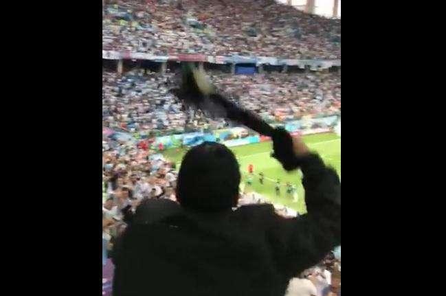 VIDEO - Maradona risponde alle critiche: "Invidia? Voglio che Messi faccia 3 gol! Possiamo farcela..."