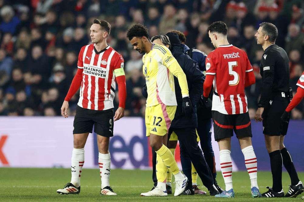 Juventus, piove sul bagnato: Thiago Motta perde Veiga, c'è lesione