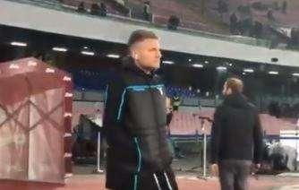 VIDEO - Immobile sul prato del San Paolo, attaccante concentrato prima del match