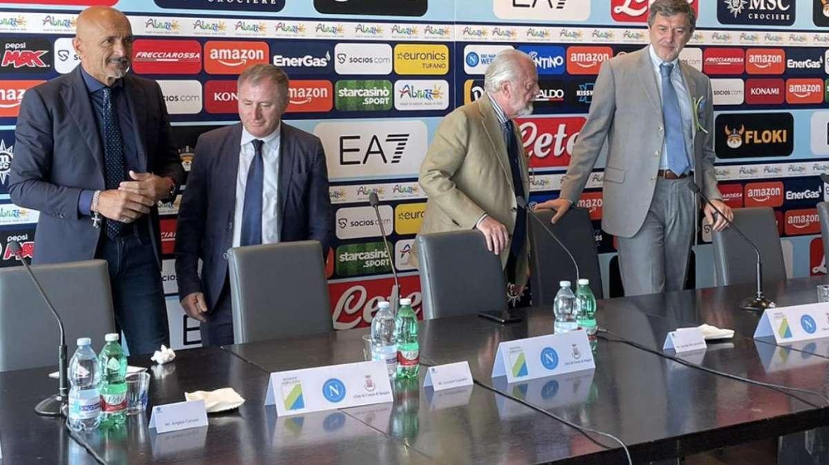 RILEGGI LIVE - Castel di Sangro '22, ADL: "Scudetto? Riproviamoci, ma uniti! Mertens-Kou? Dipende da loro. Su Berna...". Spalletti: "Faremo mercato sostenibile e competitivo"