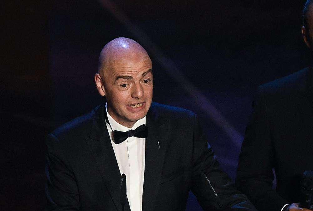 FIFA, Infantino: "Se il Super Bowl si gioca ogni anno, perché non un Mondiale ogni due?"