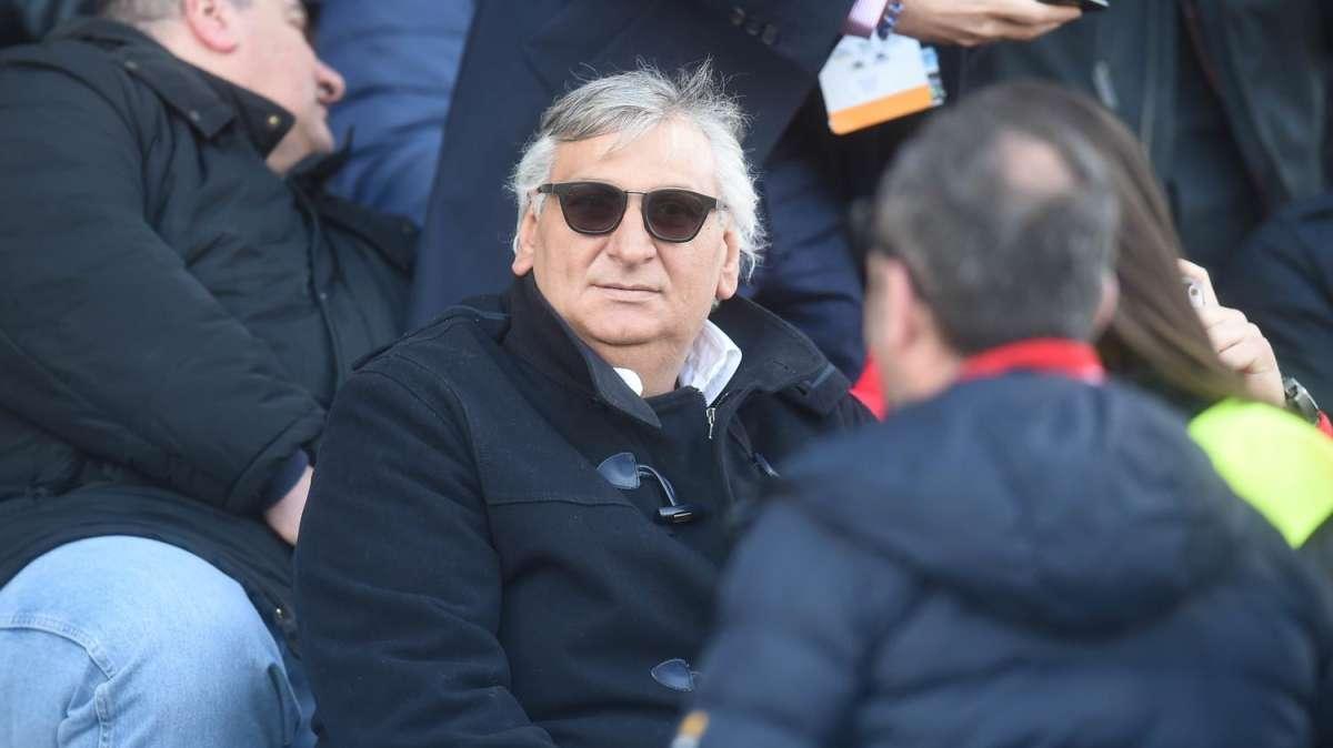 Il padre di Donnarumma: "I fischi sono cose che succedono. Fanno più male a noi che a lui"