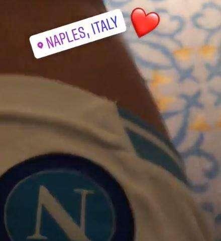 VIDEO - Lavezzi e la nostalgia del Napoli: il pocho in Cina indossa il pantaloncino del Napoli col suo 22