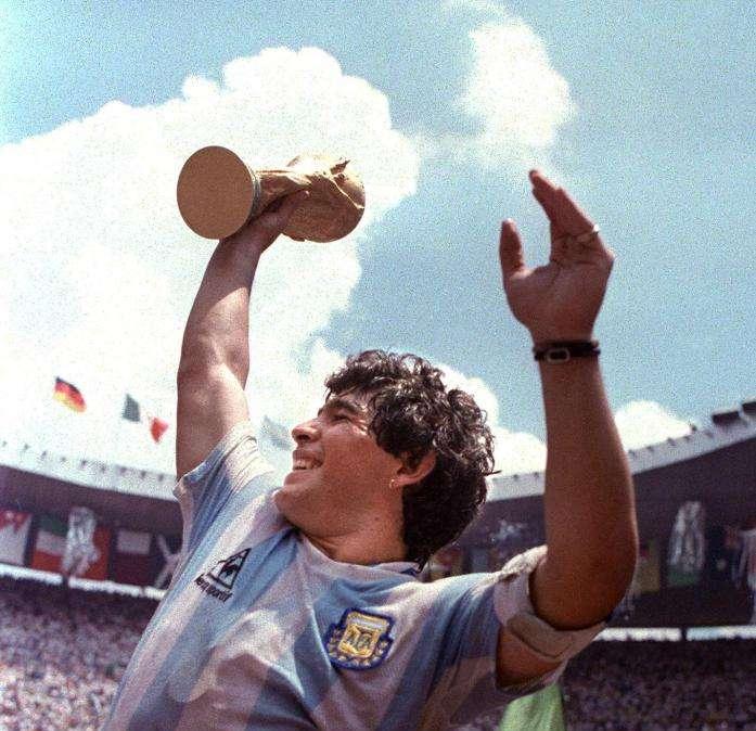 Scomparso il campione argentino 'Tata' Brown, il ricordo di Maradona: "Non riesco a crederci"