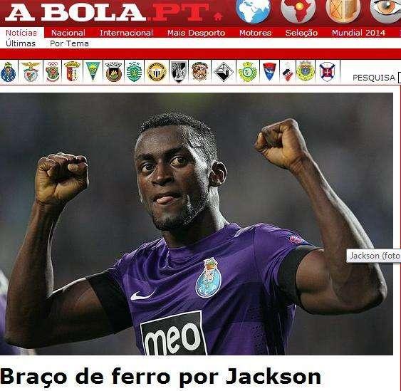 A Bola svela: "Braccio di ferro per Jackson Martinez. E gli agenti trattano sue due tavoli..."