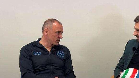 Niente Simeone-Osimhen nel finale? Calzona spiega: "Noi non buttiamo palle in mezzo..."