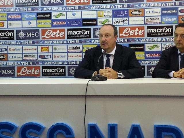 Benitez: "Ovunque vince chi ha più fatturato, ma quando sbaglieranno ci saremo. A Valencia ho tolto 2 scudetti a Real e Barça. Torna Hamsik, Verona pericoloso! Su Behrami ed il mercato..."